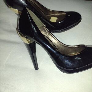 Patened leather heels 37